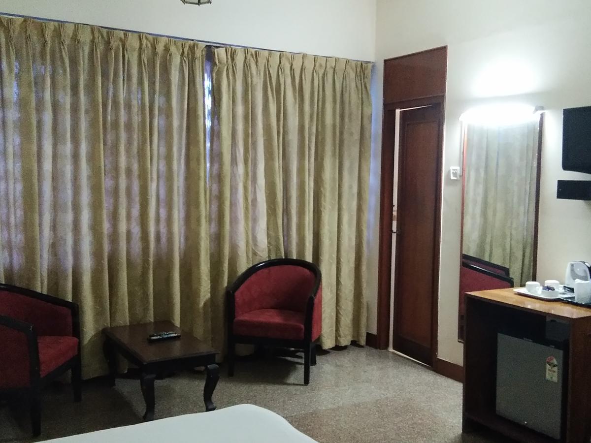 Hotel Pankaj Thiruvananthapuram Екстериор снимка