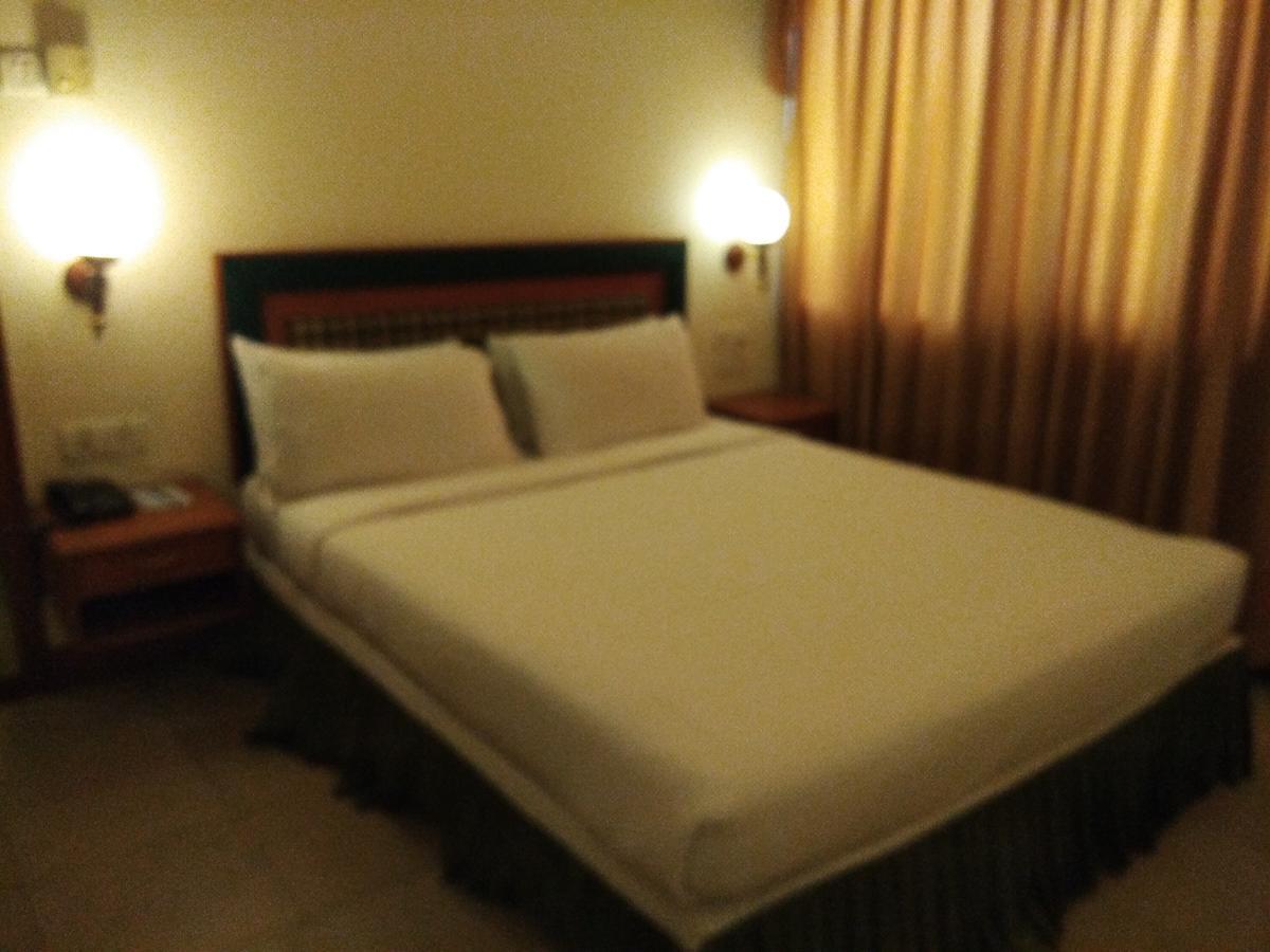 Hotel Pankaj Thiruvananthapuram Екстериор снимка