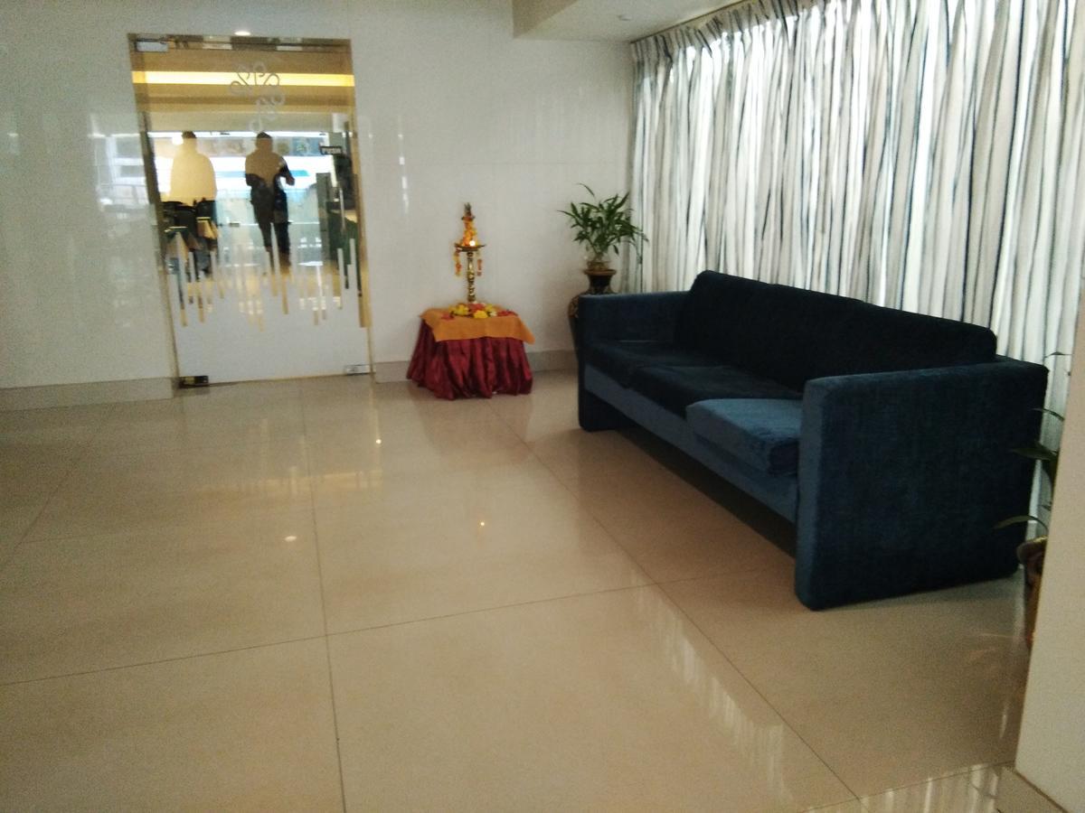 Hotel Pankaj Thiruvananthapuram Екстериор снимка