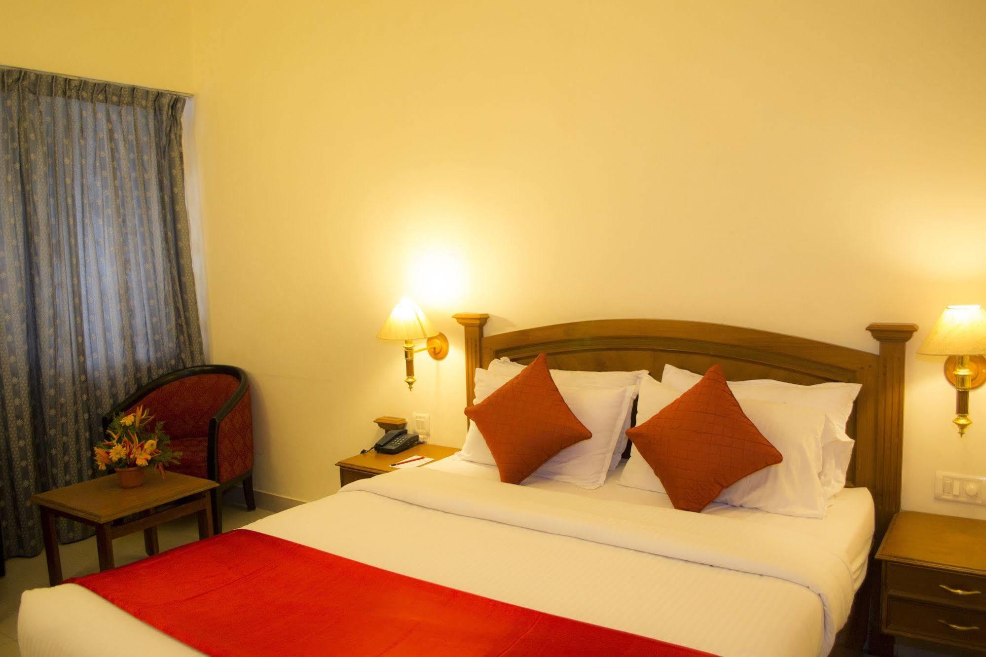 Hotel Pankaj Thiruvananthapuram Екстериор снимка